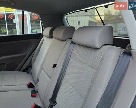 Черный Фольксваген Гольф Плюс, объемом двигателя 1.4 л и пробегом 217 тыс. км за 7900 $, фото 74 на Automoto.ua