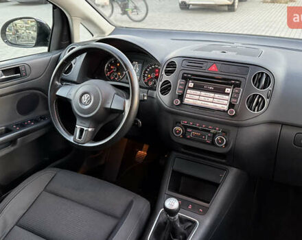 Чорний Фольксваген Golf Plus, об'ємом двигуна 1.2 л та пробігом 219 тис. км за 6850 $, фото 22 на Automoto.ua