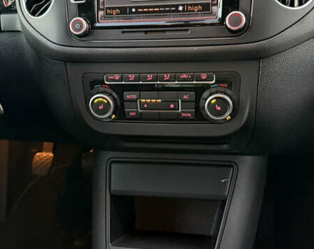 Чорний Фольксваген Golf Plus, об'ємом двигуна 1.2 л та пробігом 219 тис. км за 6850 $, фото 17 на Automoto.ua