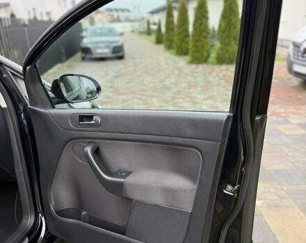 Черный Фольксваген Гольф Плюс, объемом двигателя 1.39 л и пробегом 213 тыс. км за 8590 $, фото 33 на Automoto.ua