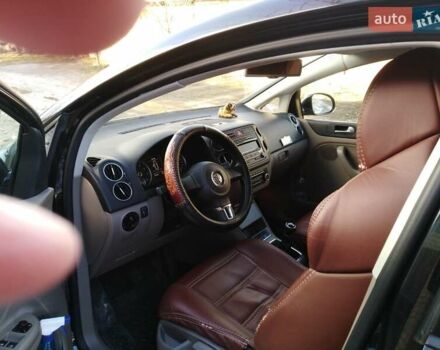 Черный Фольксваген Гольф Плюс, объемом двигателя 1.4 л и пробегом 66 тыс. км за 8500 $, фото 5 на Automoto.ua