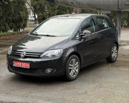 Черный Фольксваген Гольф Плюс, объемом двигателя 1.6 л и пробегом 221 тыс. км за 8700 $, фото 5 на Automoto.ua