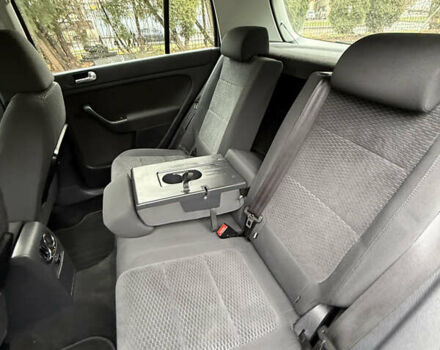 Черный Фольксваген Гольф Плюс, объемом двигателя 1.6 л и пробегом 221 тыс. км за 8700 $, фото 9 на Automoto.ua