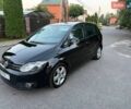 Черный Фольксваген Гольф Плюс, объемом двигателя 1.6 л и пробегом 160 тыс. км за 8300 $, фото 1 на Automoto.ua