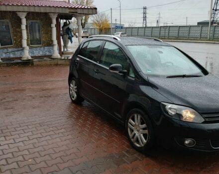 Черный Фольксваген Гольф Плюс, объемом двигателя 1.2 л и пробегом 136 тыс. км за 7650 $, фото 5 на Automoto.ua