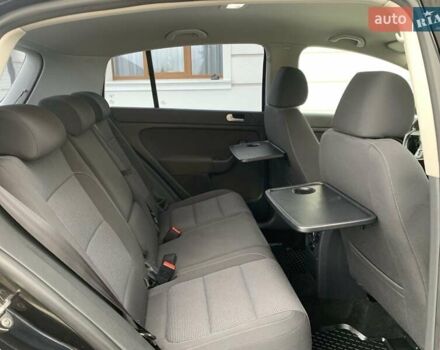 Черный Фольксваген Гольф Плюс, объемом двигателя 1.6 л и пробегом 206 тыс. км за 8300 $, фото 34 на Automoto.ua