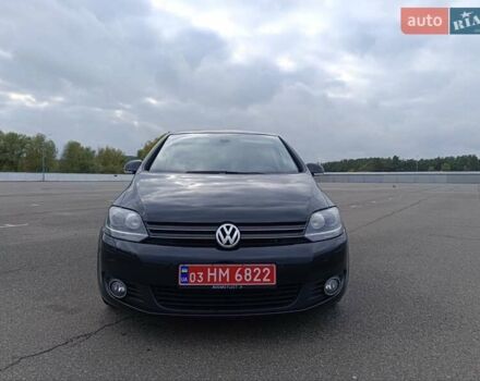 Черный Фольксваген Гольф Плюс, объемом двигателя 1.4 л и пробегом 170 тыс. км за 11200 $, фото 5 на Automoto.ua