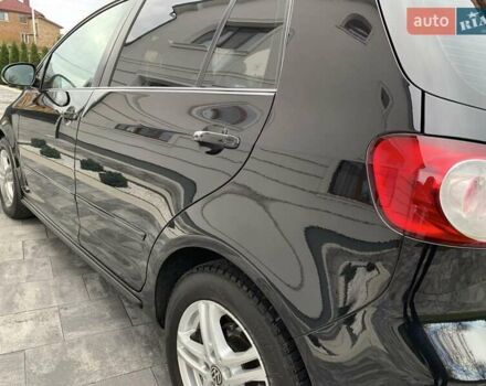 Черный Фольксваген Гольф Плюс, объемом двигателя 1.6 л и пробегом 206 тыс. км за 8300 $, фото 6 на Automoto.ua