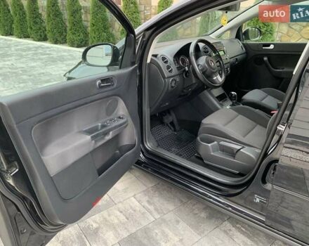 Черный Фольксваген Гольф Плюс, объемом двигателя 1.6 л и пробегом 206 тыс. км за 8300 $, фото 29 на Automoto.ua