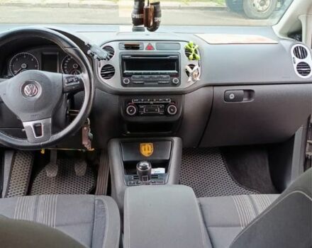 Черный Фольксваген Гольф Плюс, объемом двигателя 1.6 л и пробегом 330 тыс. км за 7000 $, фото 1 на Automoto.ua