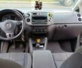 Черный Фольксваген Гольф Плюс, объемом двигателя 1.6 л и пробегом 330 тыс. км за 7000 $, фото 1 на Automoto.ua