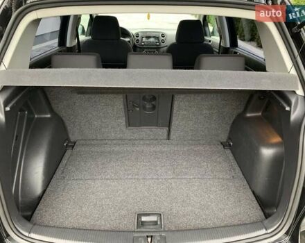 Черный Фольксваген Гольф Плюс, объемом двигателя 1.6 л и пробегом 206 тыс. км за 8300 $, фото 27 на Automoto.ua