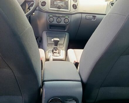 Черный Фольксваген Гольф Плюс, объемом двигателя 1.6 л и пробегом 200 тыс. км за 6990 $, фото 4 на Automoto.ua