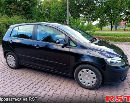 Черный Фольксваген Гольф Плюс, объемом двигателя 1.4 л и пробегом 155 тыс. км за 5200 $, фото 1 на Automoto.ua