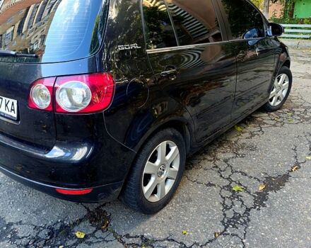 Черный Фольксваген Гольф Плюс, объемом двигателя 1.6 л и пробегом 220 тыс. км за 6000 $, фото 3 на Automoto.ua