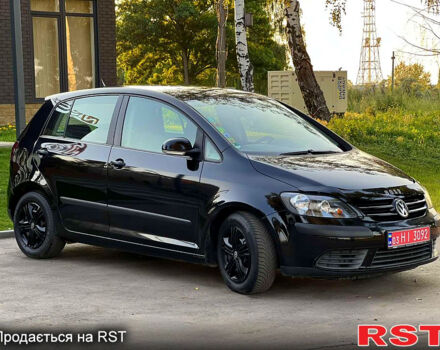Черный Фольксваген Гольф Плюс, объемом двигателя 1.4 л и пробегом 200 тыс. км за 5800 $, фото 8 на Automoto.ua