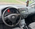 Черный Фольксваген Гольф Плюс, объемом двигателя 1.6 л и пробегом 182 тыс. км за 4200 $, фото 6 на Automoto.ua