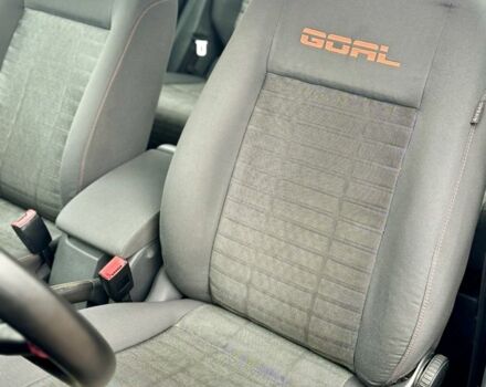 Черный Фольксваген Гольф Плюс, объемом двигателя 1.6 л и пробегом 187 тыс. км за 5999 $, фото 14 на Automoto.ua