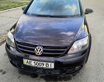 Фольксваген Гольф Плюс 2007 в Днепре (Днепропетровске) на Automoto.ua Черный Фольксваген Гольф Плюс, объемом двигателя 1.6 л и пробегом 197 тыс. км за 6700 $, фото 4 на Automoto.ua
