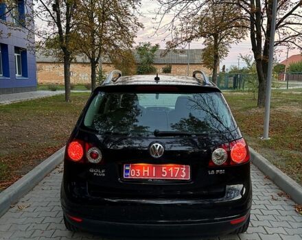 Черный Фольксваген Гольф Плюс, объемом двигателя 1.6 л и пробегом 71 тыс. км за 7399 $, фото 6 на Automoto.ua