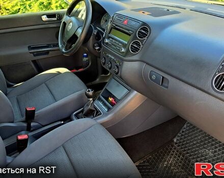 Фольксваген Гольф Плюс 2008 в Днепре (Днепропетровске) на Automoto.ua Черный Фольксваген Гольф Плюс, объемом двигателя 1.6 л и пробегом 165 тыс. км за 6750 $, фото 5 на Automoto.ua