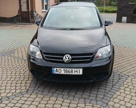 Черный Фольксваген Гольф Плюс, объемом двигателя 1.9 л и пробегом 260 тыс. км за 5400 $, фото 4 на Automoto.ua