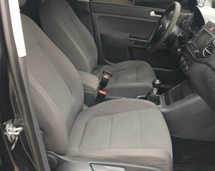 Черный Фольксваген Гольф Плюс, объемом двигателя 1.9 л и пробегом 260 тыс. км за 5400 $, фото 7 на Automoto.ua