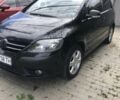 Черный Фольксваген Гольф Плюс, объемом двигателя 1.6 л и пробегом 260 тыс. км за 5700 $, фото 1 на Automoto.ua