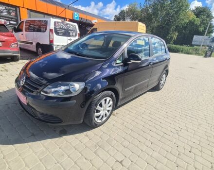 Черный Фольксваген Гольф Плюс, объемом двигателя 1.4 л и пробегом 197 тыс. км за 5600 $, фото 5 на Automoto.ua