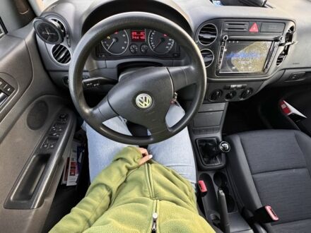 Фольксваген Гольф Плюс 2004 в Киеве на Automoto.ua Черный Фольксваген Гольф Плюс, объемом двигателя 1.4 л и пробегом 3 тыс. км за 5700 $, фото 1 на Automoto.ua