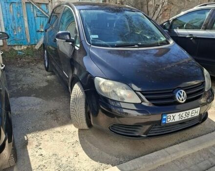 Черный Фольксваген Гольф Плюс, объемом двигателя 1.6 л и пробегом 276 тыс. км за 4500 $, фото 1 на Automoto.ua