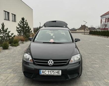 Черный Фольксваген Гольф Плюс, объемом двигателя 1.9 л и пробегом 275 тыс. км за 5300 $, фото 1 на Automoto.ua