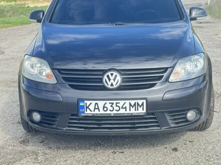 Черный Фольксваген Гольф Плюс, объемом двигателя 2 л и пробегом 295 тыс. км за 5750 $, фото 1 на Automoto.ua