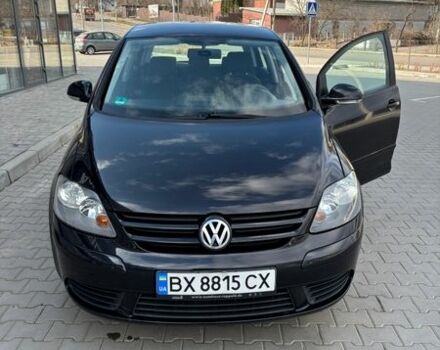 Черный Фольксваген Гольф Плюс, объемом двигателя 1.6 л и пробегом 262 тыс. км за 5299 $, фото 1 на Automoto.ua