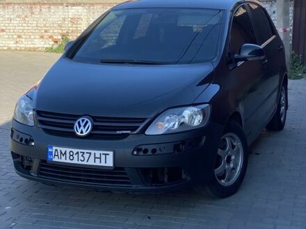 Чорний Фольксваген Golf Plus, об'ємом двигуна 1.6 л та пробігом 258 тис. км за 5200 $, фото 1 на Automoto.ua