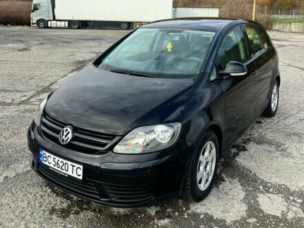 Черный Фольксваген Гольф Плюс, объемом двигателя 1.6 л и пробегом 182 тыс. км за 5200 $, фото 1 на Automoto.ua