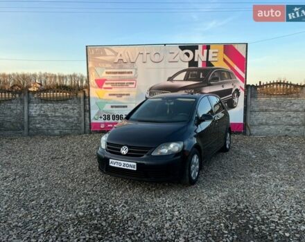 Черный Фольксваген Гольф Плюс, объемом двигателя 1.6 л и пробегом 185 тыс. км за 4999 $, фото 1 на Automoto.ua
