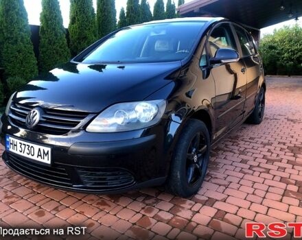Черный Фольксваген Гольф Плюс, объемом двигателя 1.4 л и пробегом 201 тыс. км за 5700 $, фото 1 на Automoto.ua