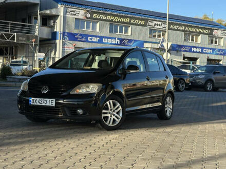 Черный Фольксваген Гольф Плюс, объемом двигателя 1.4 л и пробегом 218 тыс. км за 5650 $, фото 1 на Automoto.ua