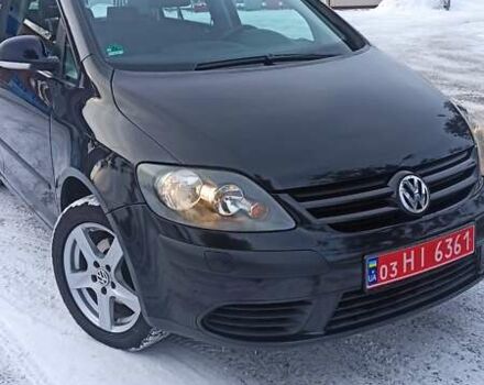 Черный Фольксваген Гольф Плюс, объемом двигателя 1.6 л и пробегом 238 тыс. км за 6250 $, фото 1 на Automoto.ua