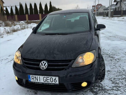 Черный Фольксваген Гольф Плюс, объемом двигателя 2 л и пробегом 300 тыс. км за 2850 $, фото 1 на Automoto.ua