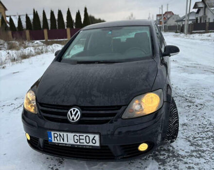 Черный Фольксваген Гольф Плюс, объемом двигателя 2 л и пробегом 300 тыс. км за 2850 $, фото 1 на Automoto.ua