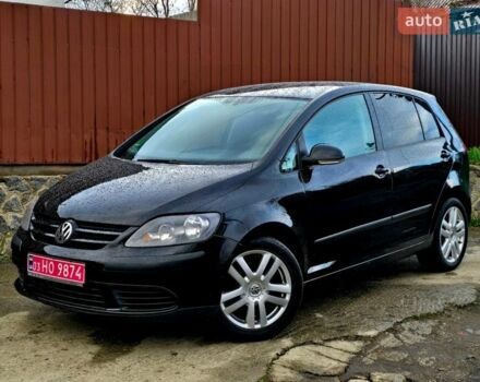Черный Фольксваген Гольф Плюс, объемом двигателя 1.6 л и пробегом 206 тыс. км за 7799 $, фото 1 на Automoto.ua