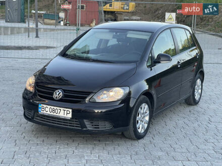 Фольксваген Golf Plus 2006 у Львові на Automoto.ua Чорний Фольксваген Golf Plus, об'ємом двигуна 1.6 л та пробігом 214 тис. км за 5999 $, фото 1 на Automoto.ua