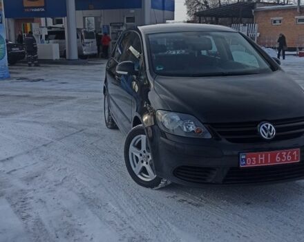 Черный Фольксваген Гольф Плюс, объемом двигателя 1.6 л и пробегом 238 тыс. км за 6250 $, фото 1 на Automoto.ua