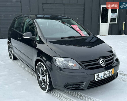 Черный Фольксваген Гольф Плюс, объемом двигателя 1.4 л и пробегом 213 тыс. км за 5450 $, фото 1 на Automoto.ua