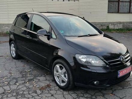 Черный Фольксваген Гольф Плюс, объемом двигателя 1.6 л и пробегом 174 тыс. км за 6399 $, фото 1 на Automoto.ua