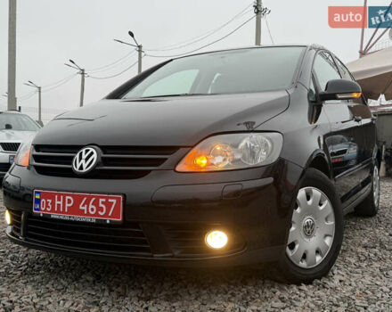 Черный Фольксваген Гольф Плюс, объемом двигателя 1.6 л и пробегом 250 тыс. км за 6350 $, фото 1 на Automoto.ua