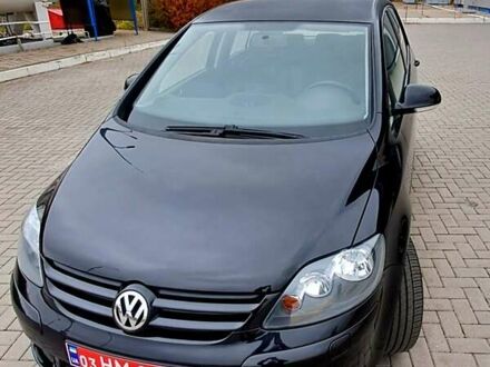 Черный Фольксваген Гольф Плюс, объемом двигателя 1.6 л и пробегом 193 тыс. км за 6650 $, фото 1 на Automoto.ua