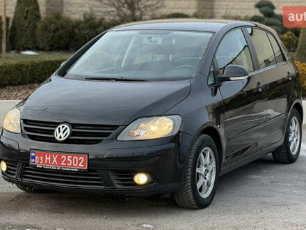 Черный Фольксваген Гольф Плюс, объемом двигателя 1.6 л и пробегом 202 тыс. км за 6300 $, фото 1 на Automoto.ua